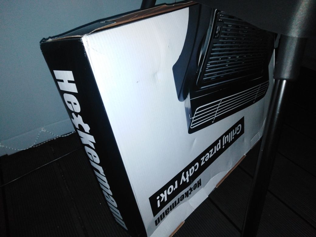Elektryczny stojący  grill żeliwny 2200W 2w1