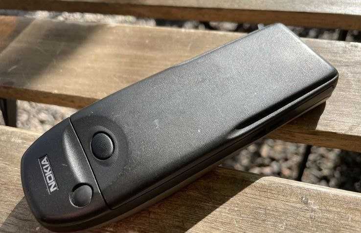 Мобільний телефон Nokia 6310i