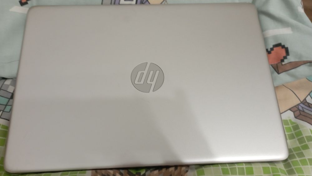 Ноутбук hp в ідеальному стані