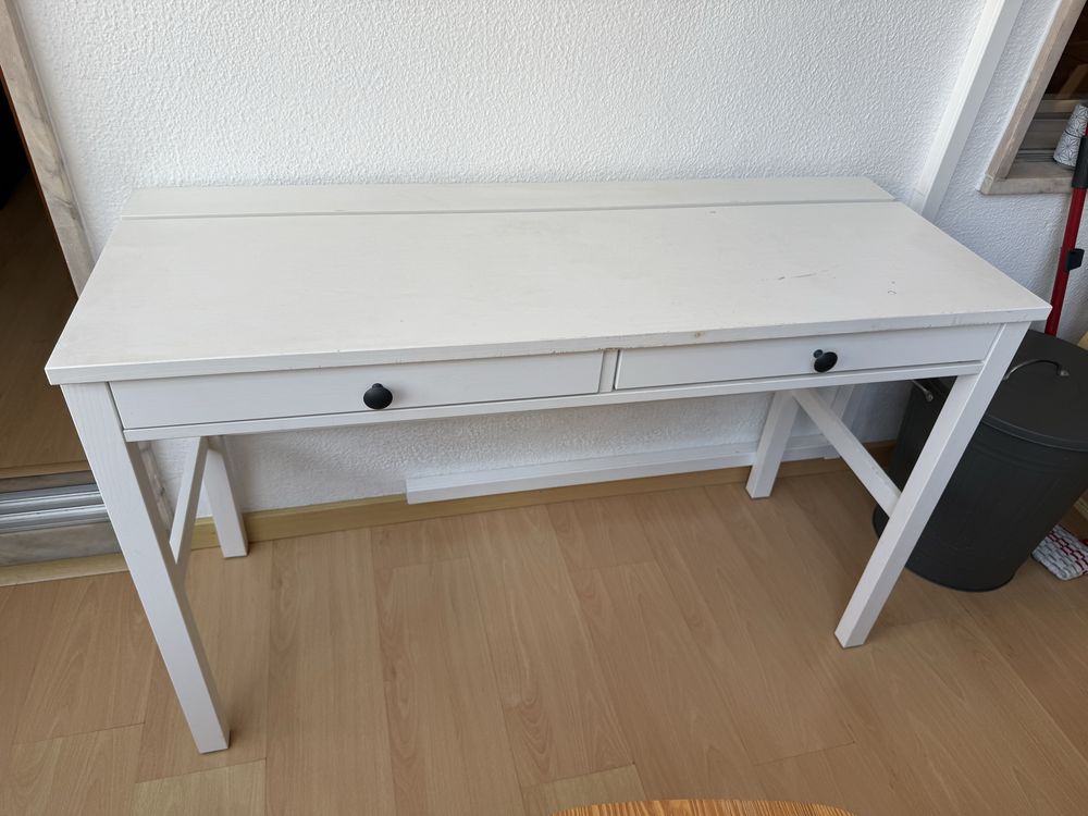 Secretária branca Ikea