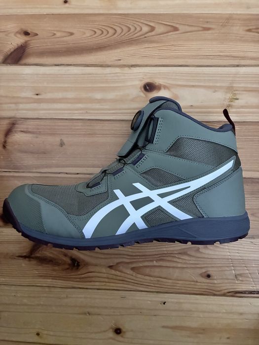 Buty ASICS ze wzmocnionym noskiem steel cap