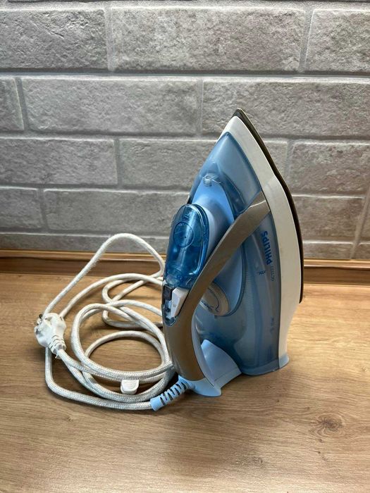 Праска PHILIPS GC-3320
