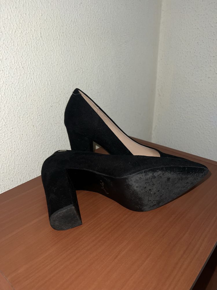 Sapatos Berluskas