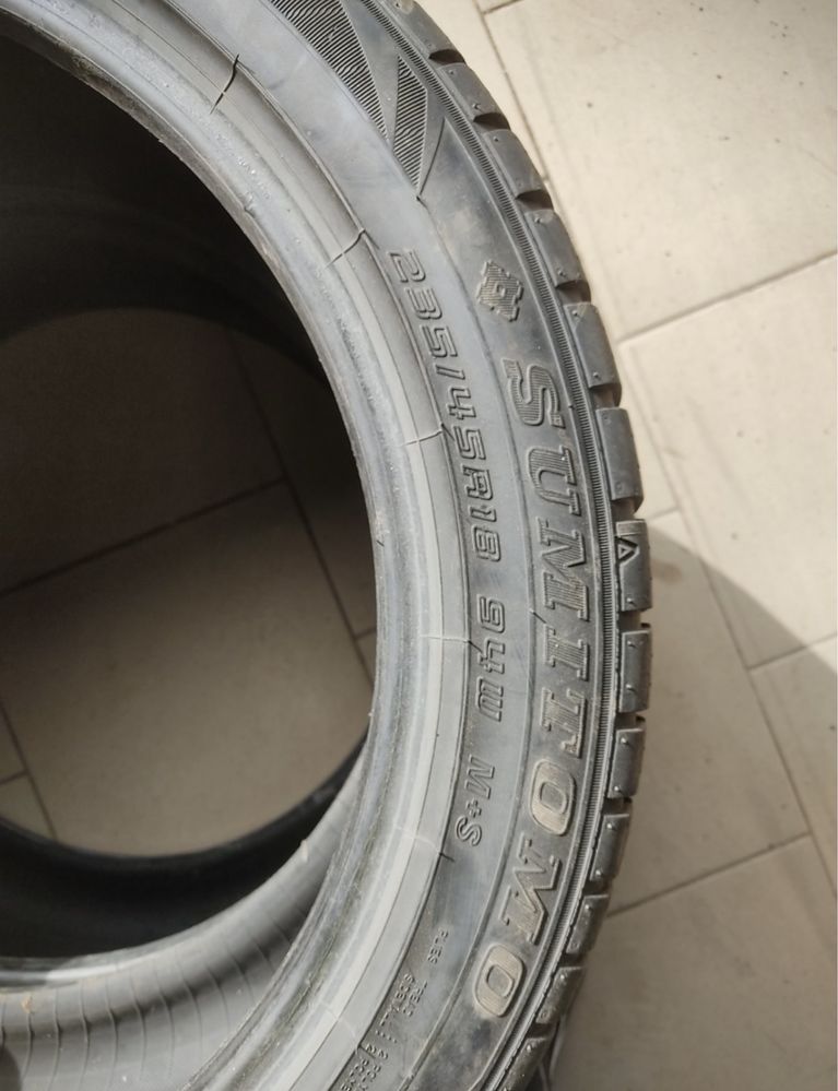 продам шини 235/45 r18