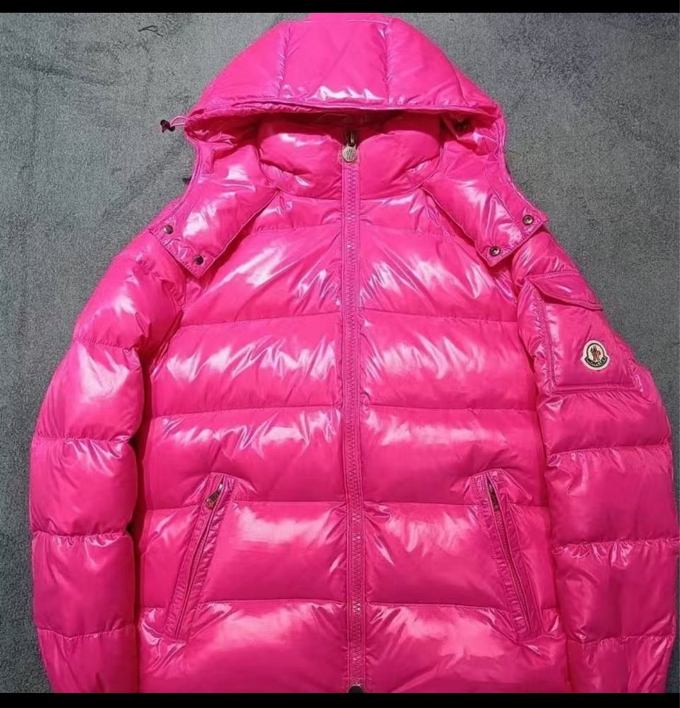 Жіноча куртка Moncler