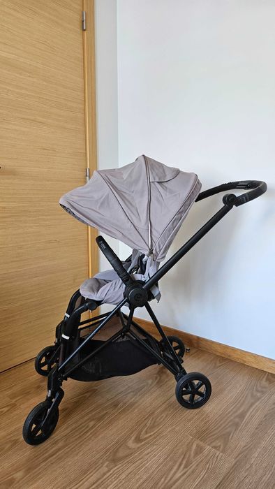 Ovo Cybex Cloud Z i-Size + carrinho + cadeira
