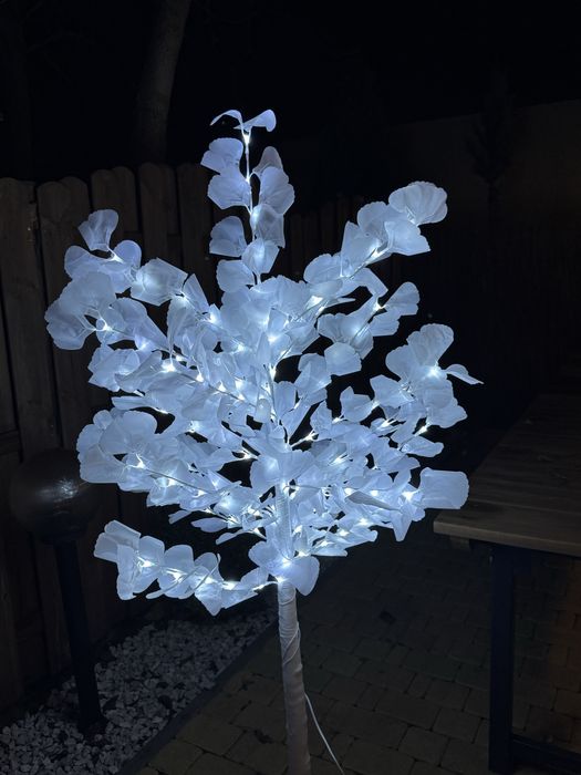 Drzewko świecące led 150 cm ozdobne drzewko bialy zimny led kwiatki
