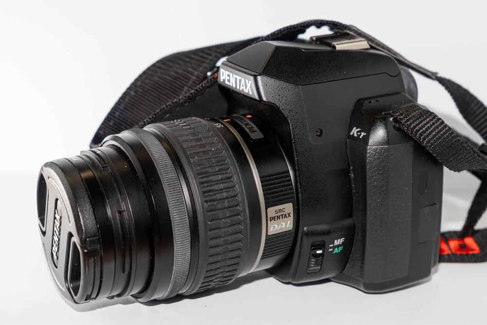Pentax K-r z obiektywem 18–55