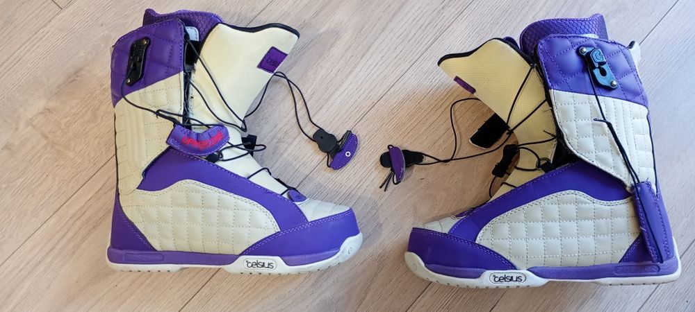 Deska snowboardowa Allian z wiązaniami, butami i torbą
