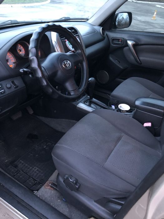 Продам Toyota RAV 4