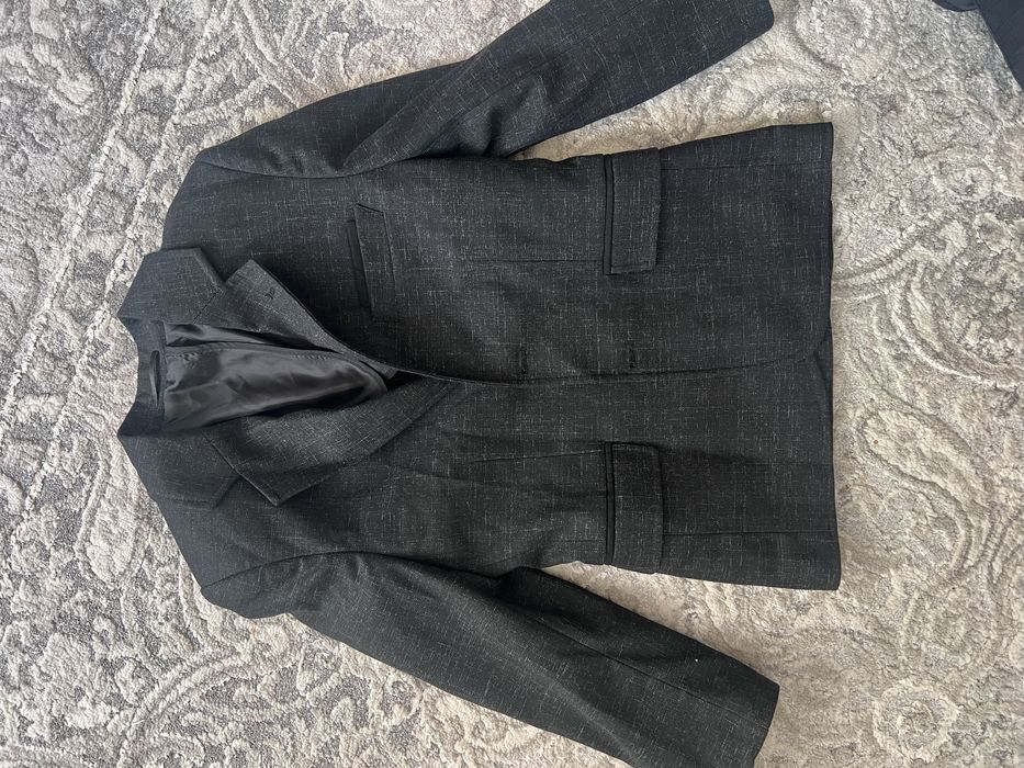 Віддам піджаки для школяра на 1 або 2 клас.