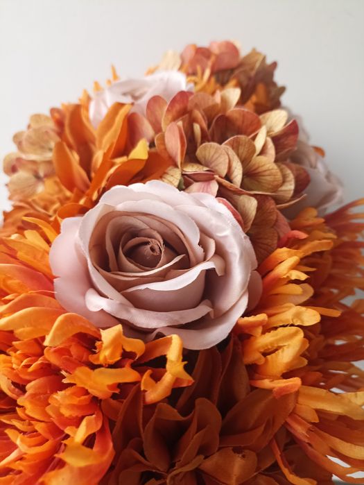 Stroik Na Grób Podłużny Jesienny – Chryzantemy I Róże, Sztuczne Kwiaty