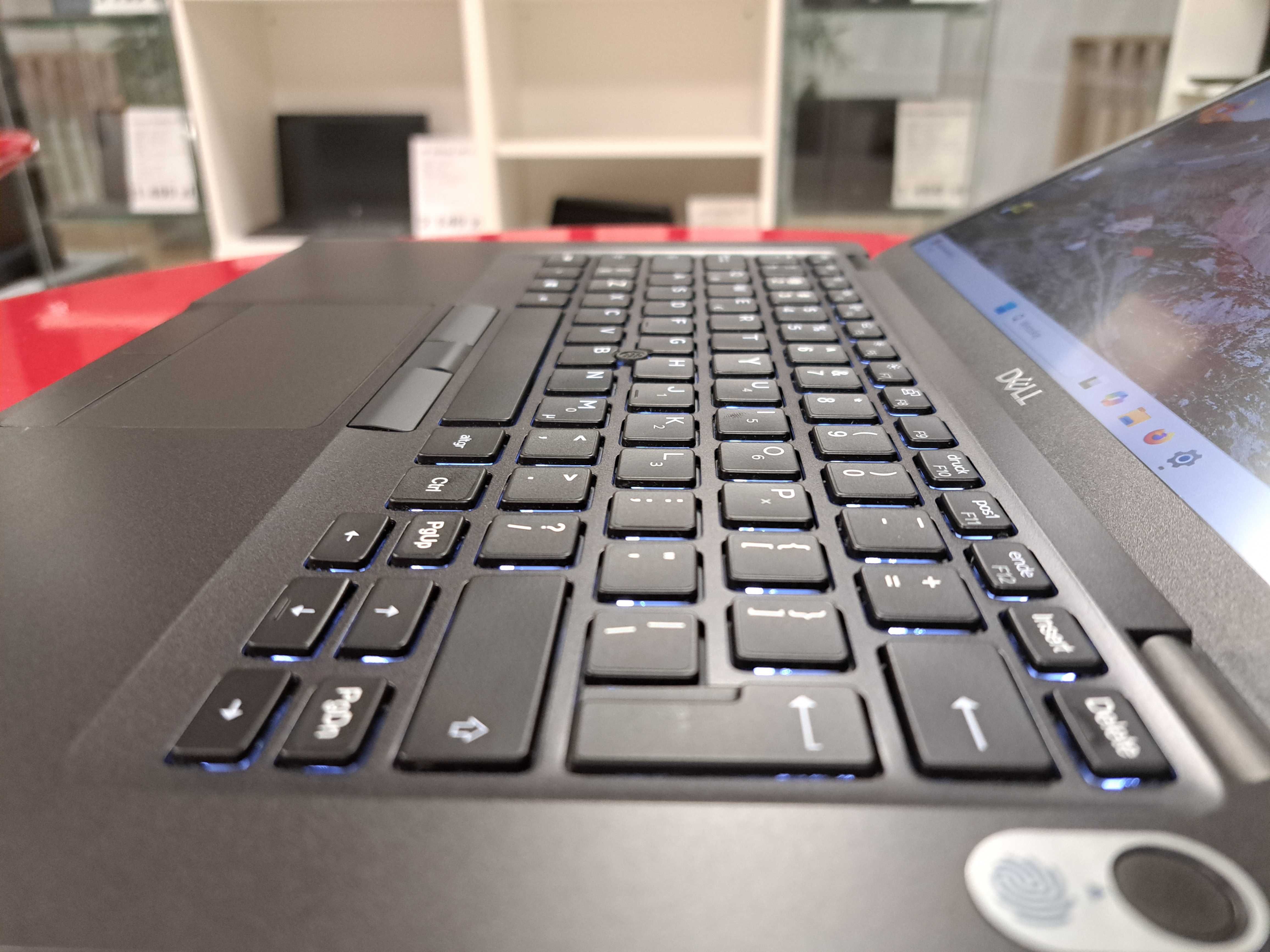 Dell 14" Latitude 5400 i5-8365u 16gb 512ssd USB-C IPS FHD Win11 Kamera