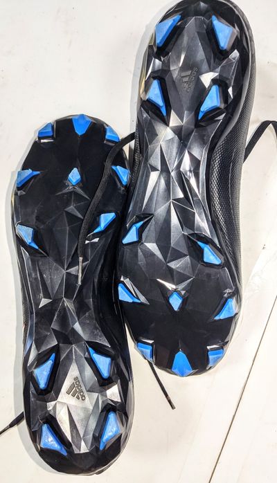 Бутсы Adidas Predator edge3,копочки,трава,28см,43р.