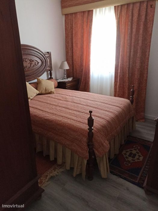 Quarto - localizado em Santarem