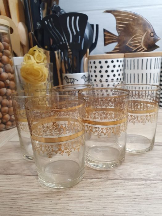 Ozdobne szklanki 6szt PRL złocone sliczne ornament