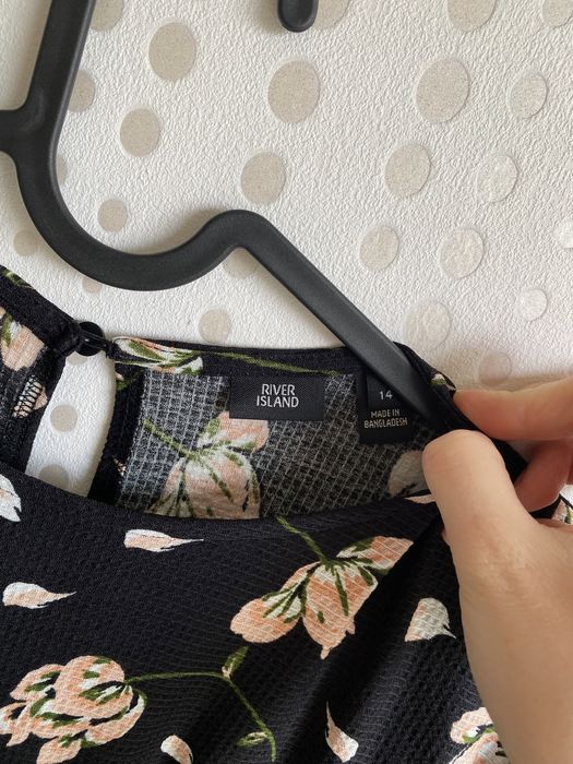 Sukienka zwiewna letnia River island, kwiaty falbanki roz. XL