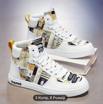 Кросівки. Взуття.