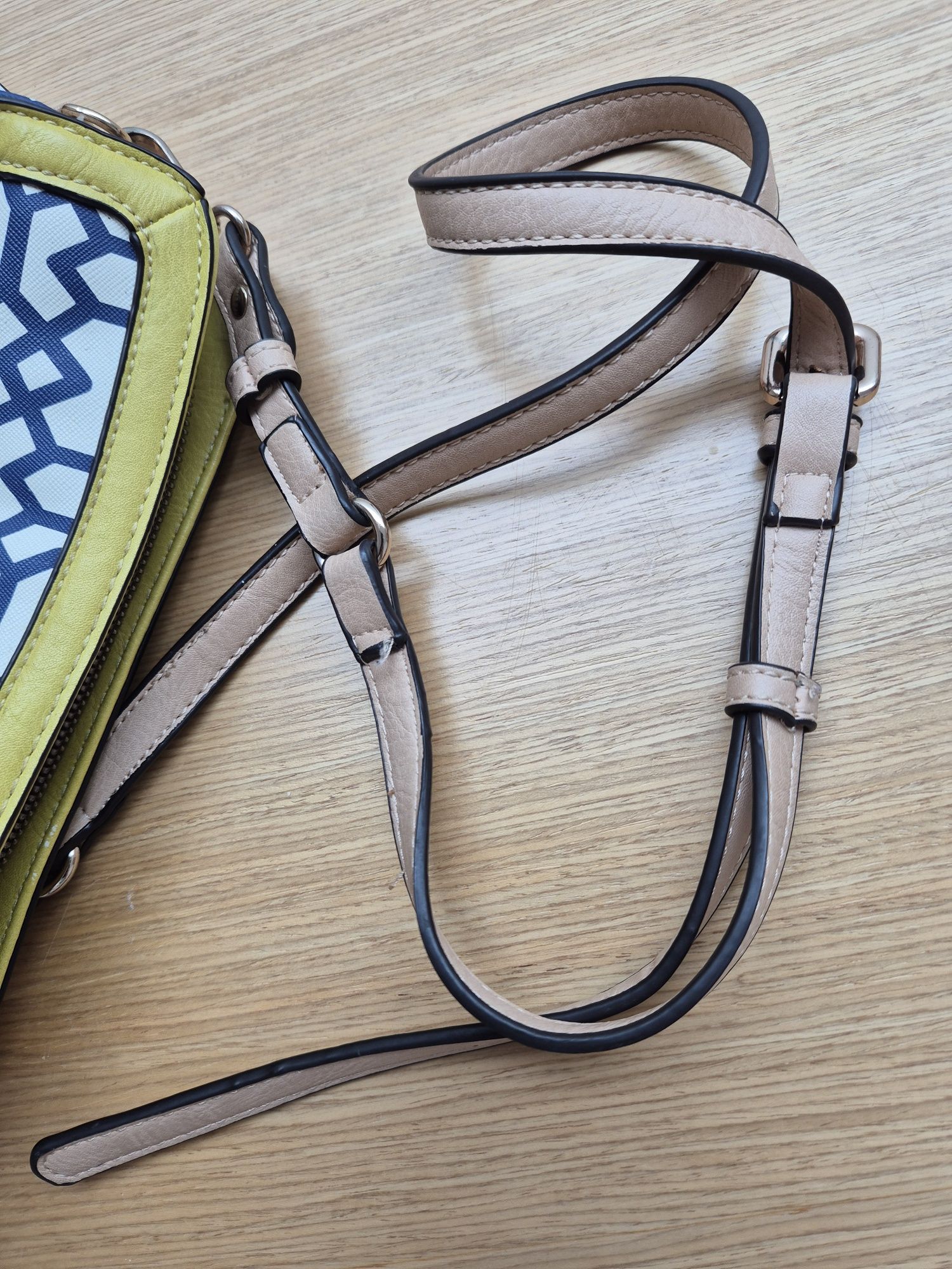 Conjunto carteiras e mochila/saco Parfois