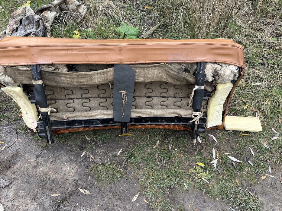 Продам задні сідушки Газ 21