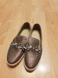 Buty baleriny trampki wsuwane Guess 37.