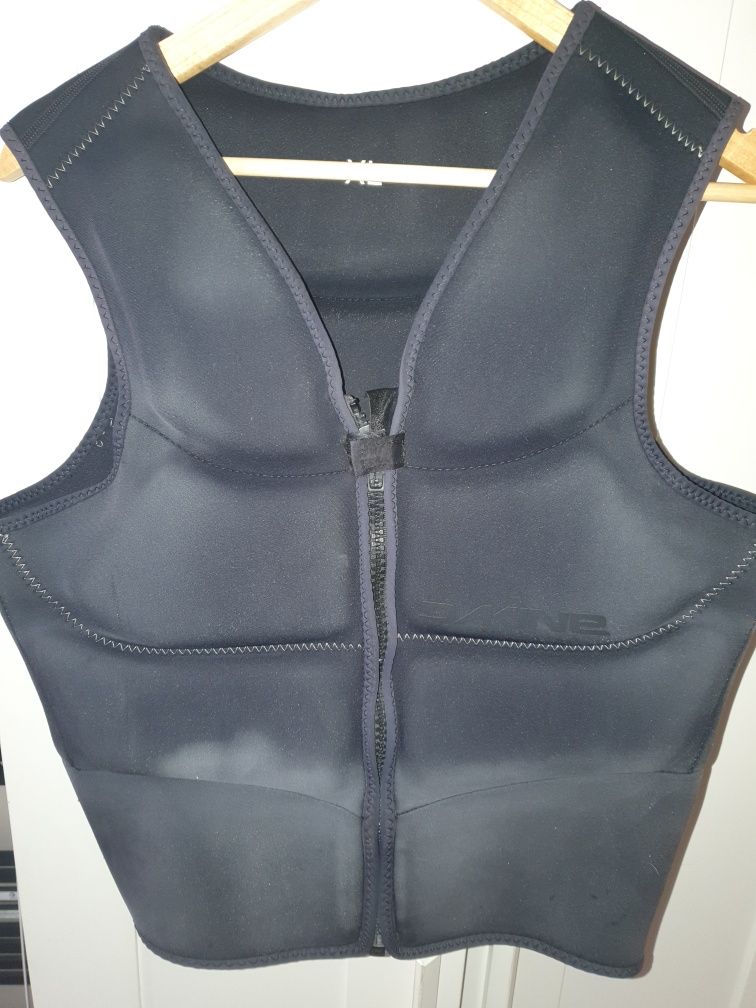 dankine impact vest rozmiar XL, kitesurfing, wind, wake