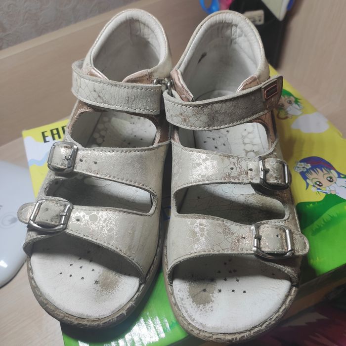 Ортопедические босоножки кожаные для девочки Bebetom