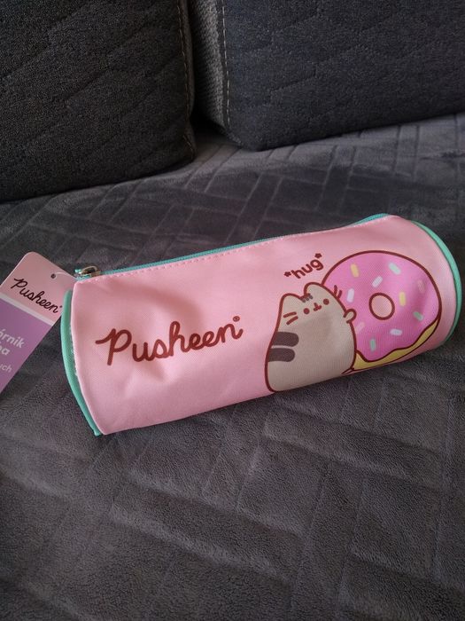 Piórnik tuba Pusheen