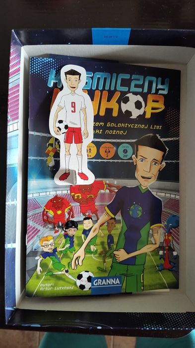 Gra kosmiczny wykop piłka nożna Lewandowski