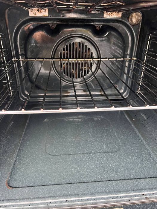 Духова шафа електрична вбудована Pyramida F 66 EP IX IX