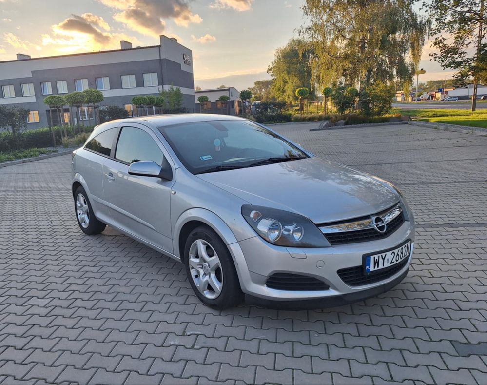 Opel Astra H 1.6 16v 115 km