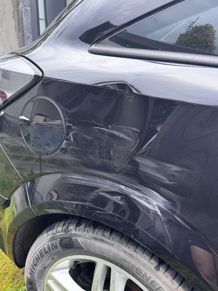 Opel Astra H (uszkodzone)