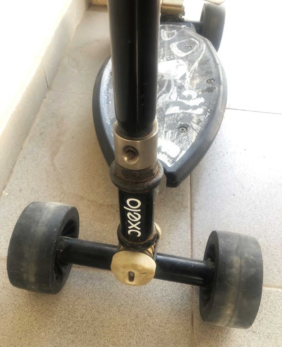 Trotineta manual de 3 rodas com travão traseiro, de pé (OXELO)