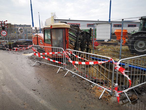 Przeciski przewierty poziome kret kretowanie mikrotuneling pod drogami