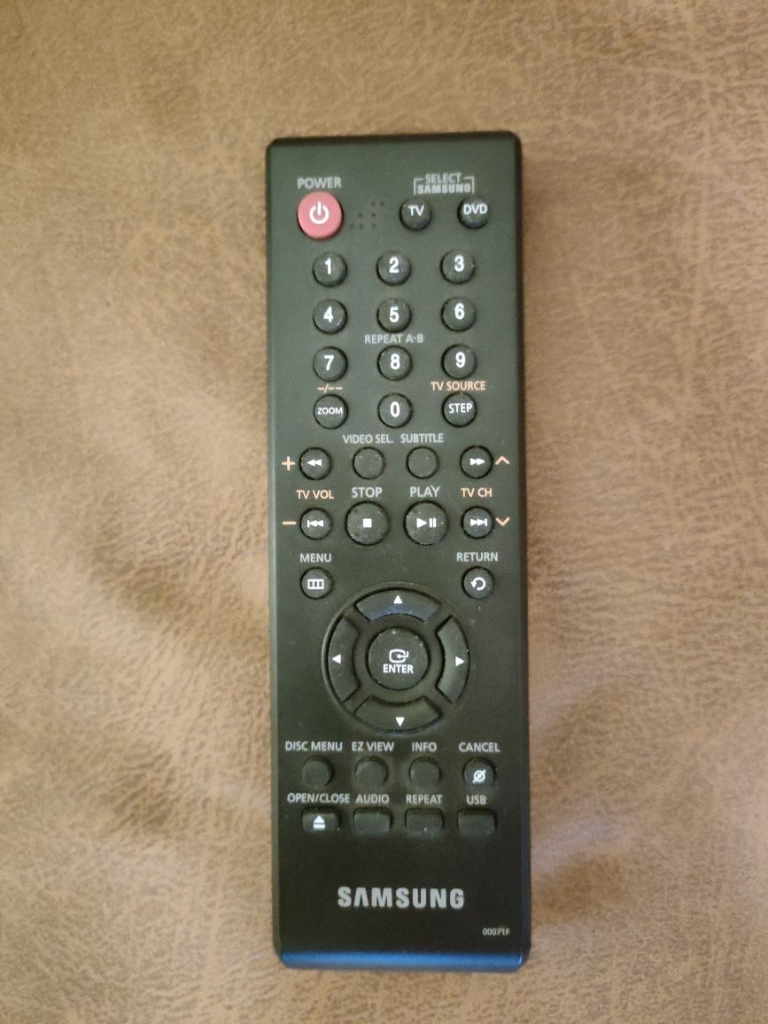 Odtwarzacz Samsung DVD-P380