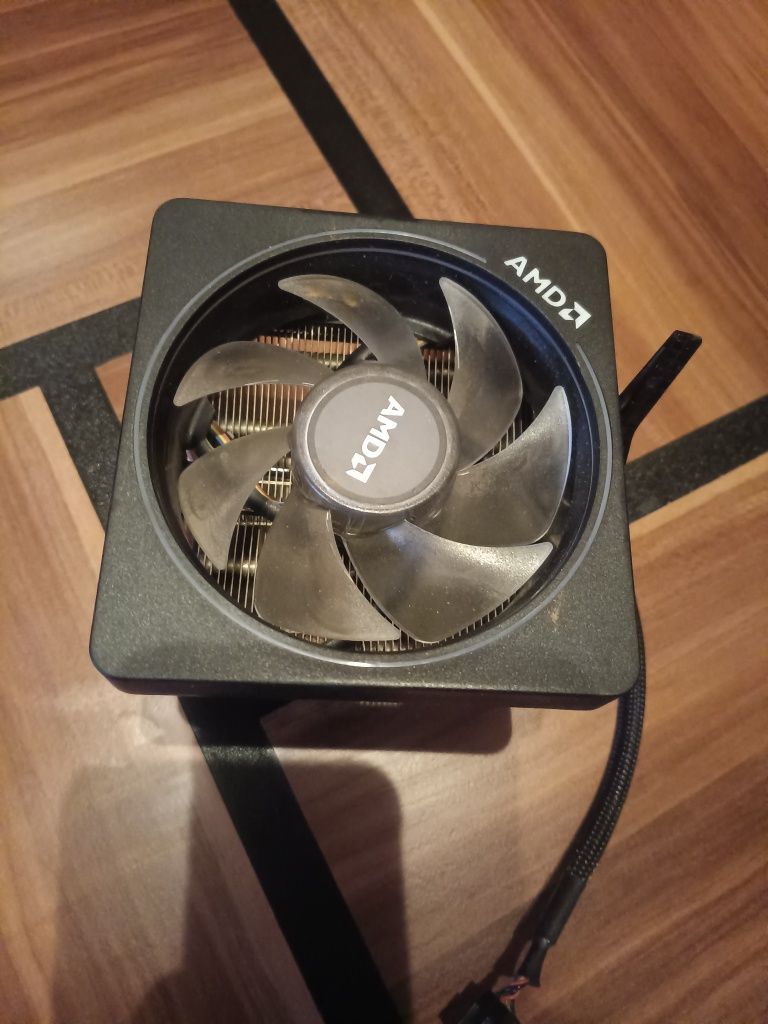 Chłodzenie AMD Wraith MAX RGB
