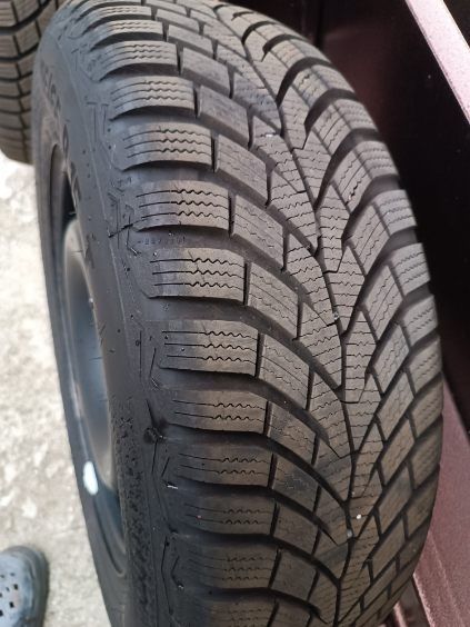 Opony zimowe na felgach