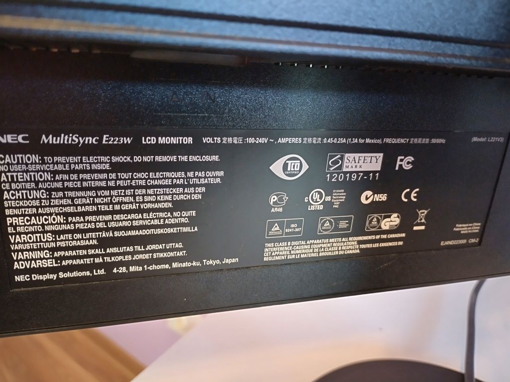 Monitor NEC 22 cale przekątna