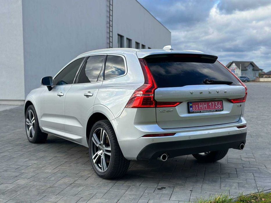 Volvo xc 60 T5 MOMENTUM