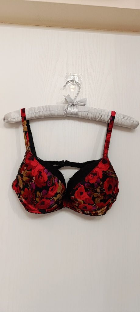 Biustonosz Gossard–Fleur rouge push-up
