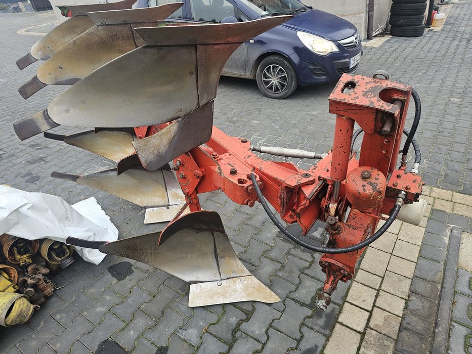 Pług Obrotowy 3 skibowy Krone Mustang