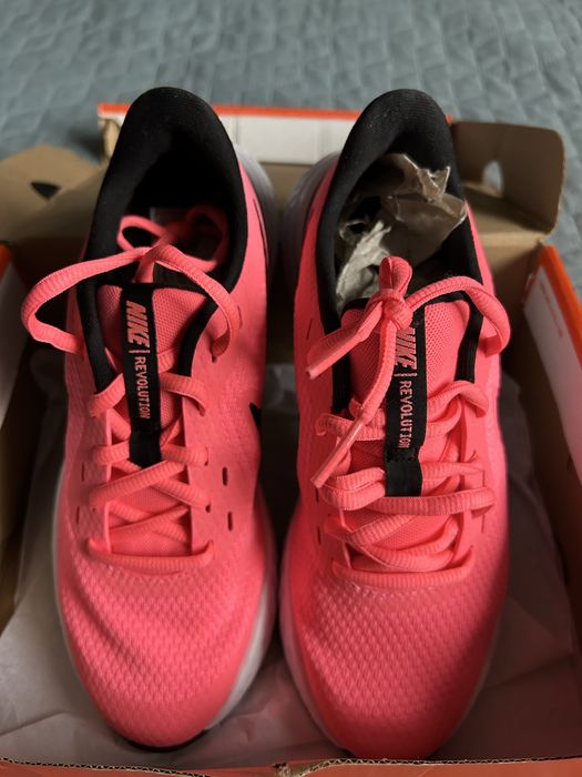 Продам кросівки Nike