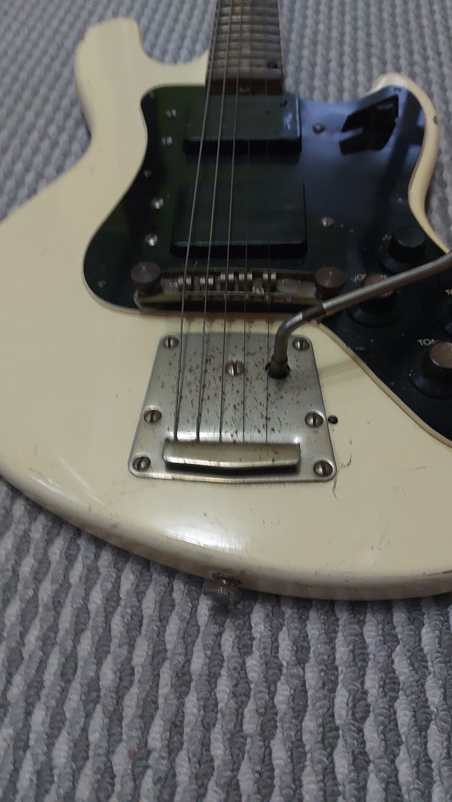 Gitara do renowacji
