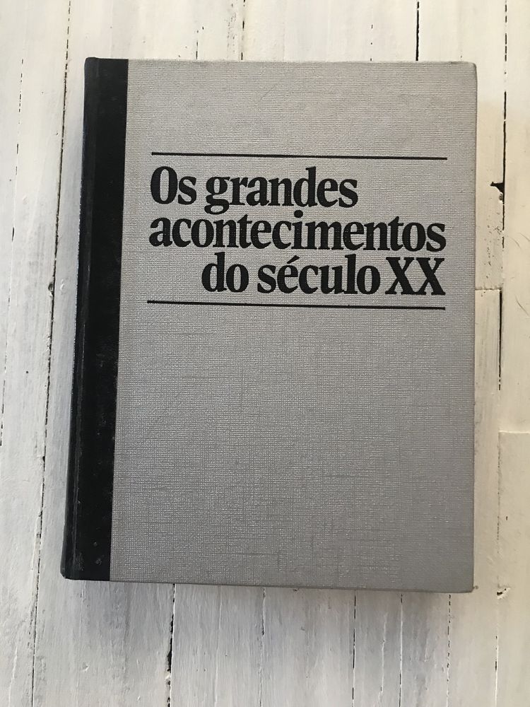 4 Livros em bom estado