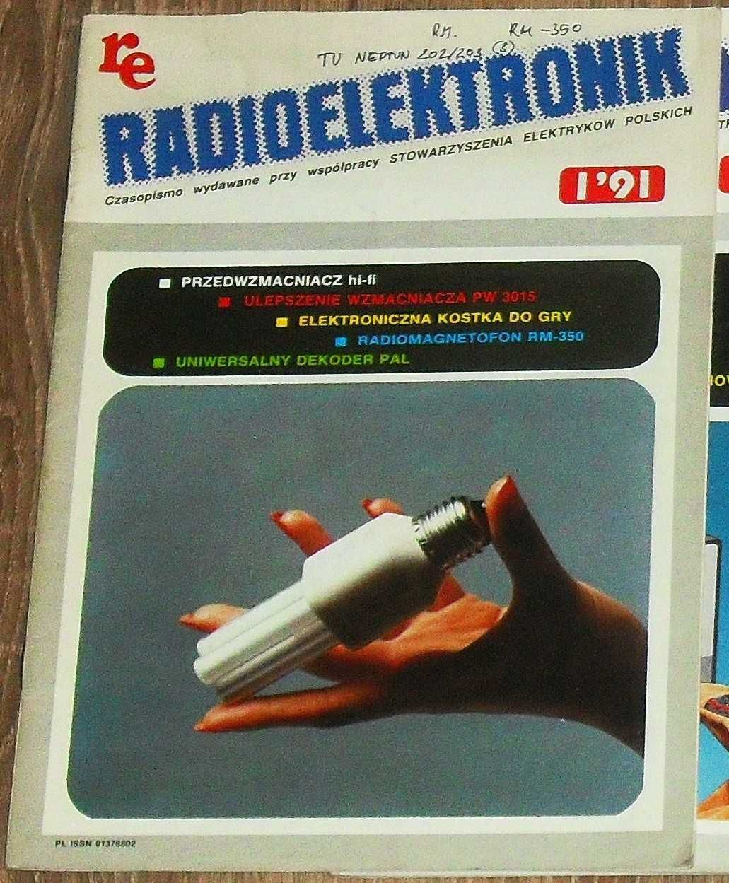 Miesięcznik Radioelektronik roczniki 88, 91, niekompletne.