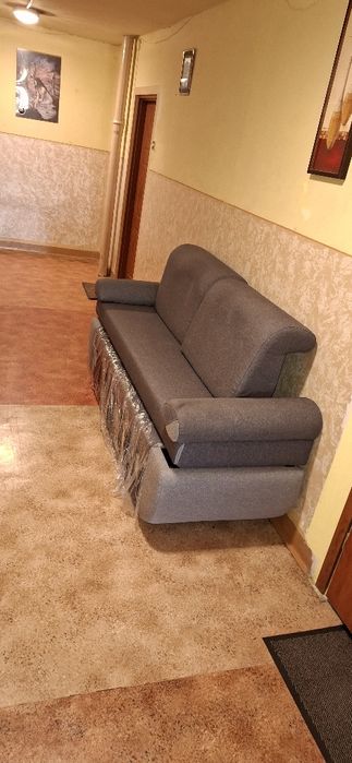 Kanapa z pojemnikiem na pościel duża powierzchnia do spania po rozłoże