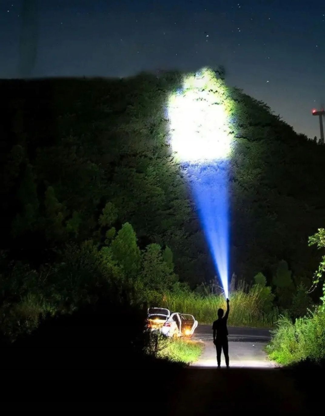 Latarka akumulatorowa turystyczna T6 5 LED USB szperacz halogen lampa