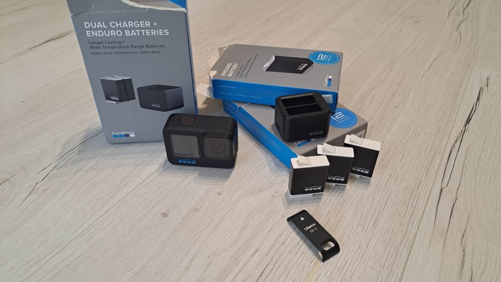 GoPro 11+ 3 bateria, ładowarka, szkła hartowane