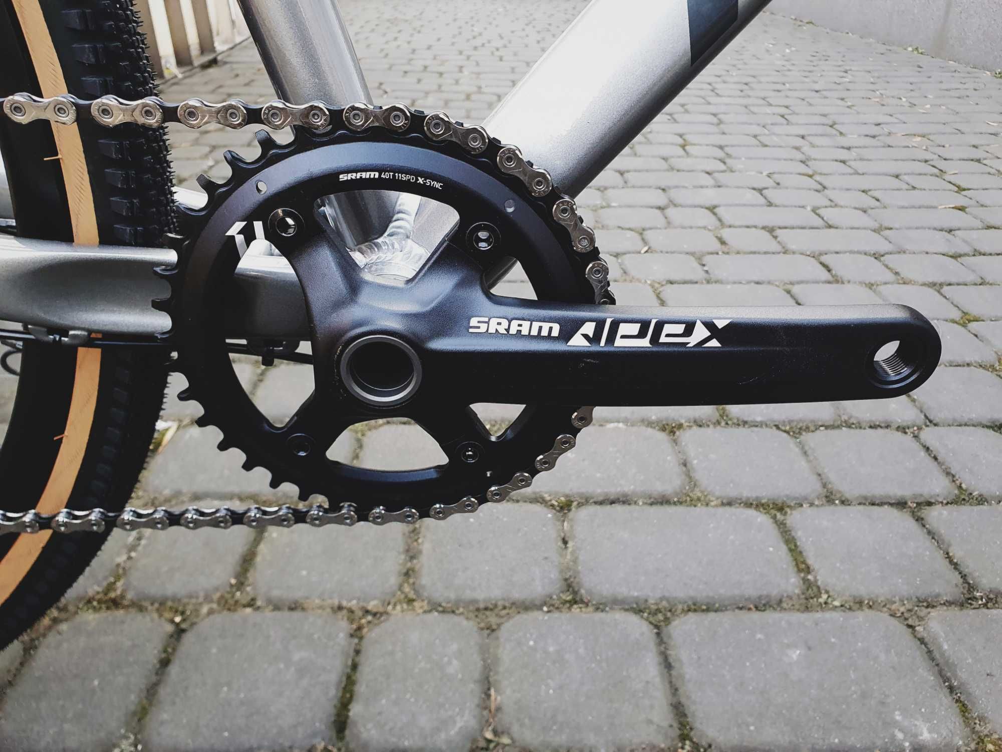 Romet Boreas 2, grafit-bordo, rozm. 48, 52, 54, 56, gravel, sram apex