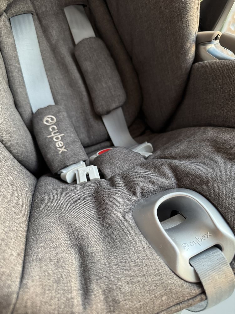 Автолюлька Cybex Cloud Z i-Size Plus